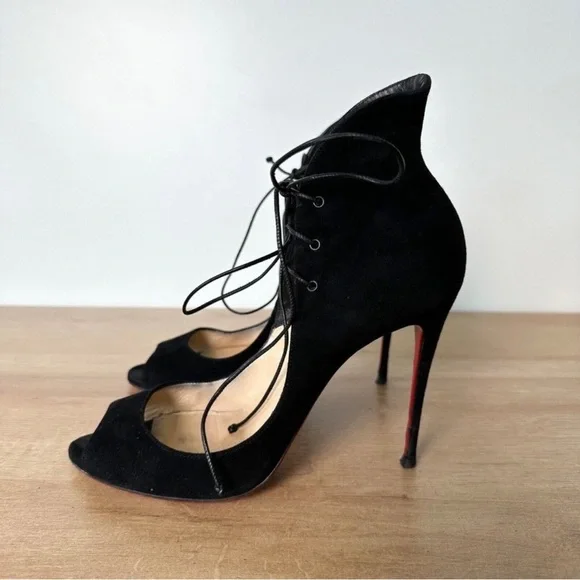 ❤️SOLD❤️Christian Louboutin Heels - Picture 9 of 12